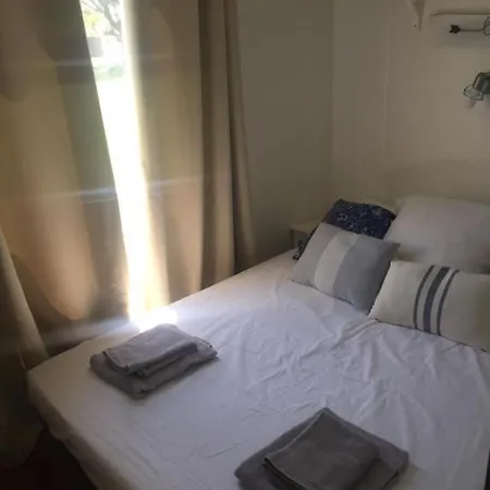 Mobil Climatise, Bord De Holiday park *