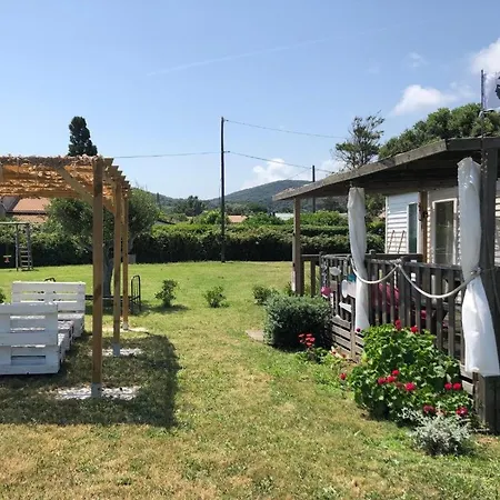 Holiday park Mobil Climatise, Bord De Macinaggio (Corsica)